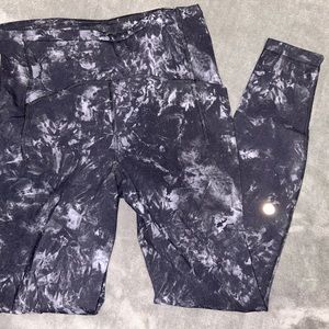 Lululemon 28” invigorate leggings sz8